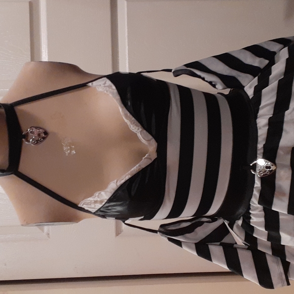 Leg Avenue Jail Bird costume - Picture 3 of 8